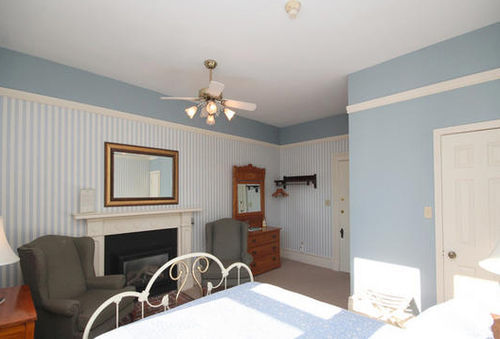 Inn Rosemount 3*